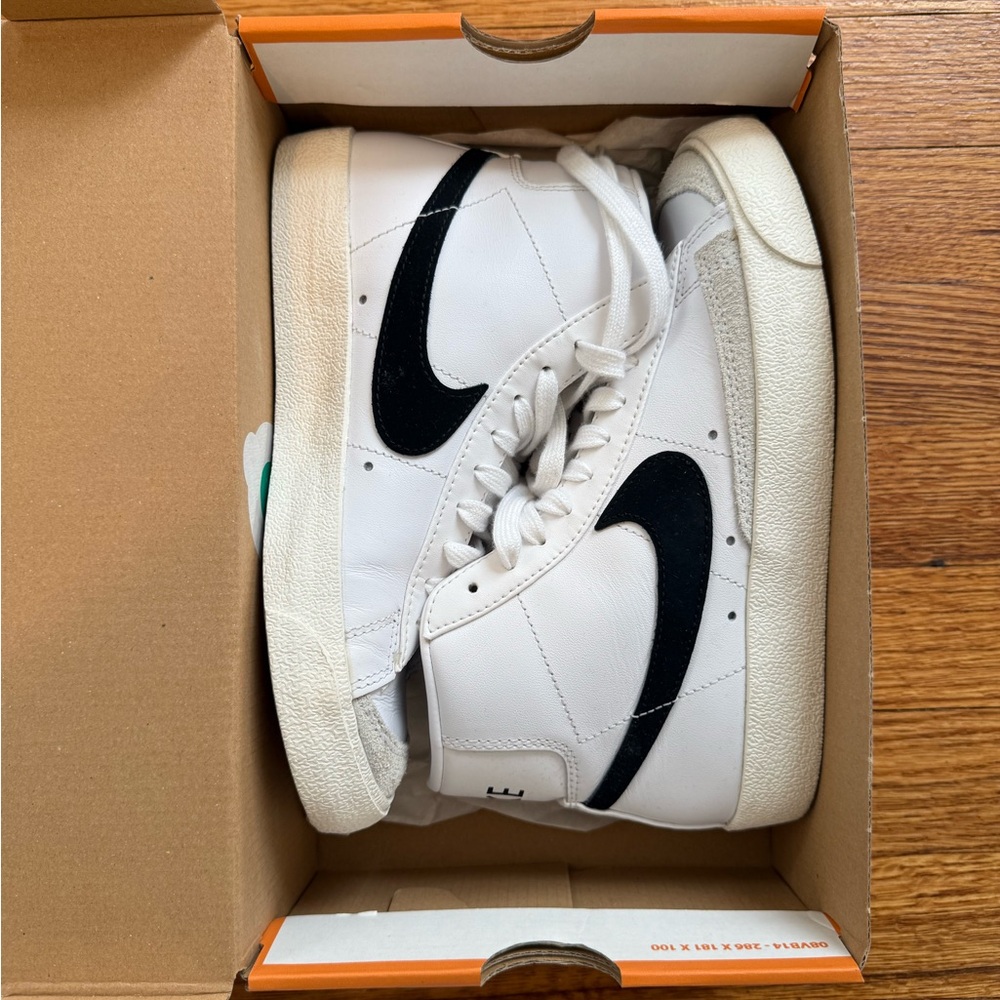 Nike White and Black Blazer Sneakers Classic Design